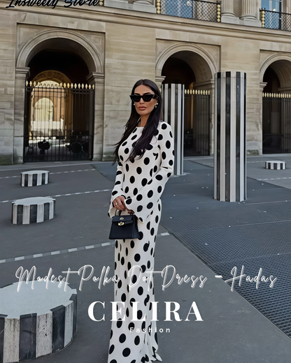 שמלה צנועה מנוקדת - הדס