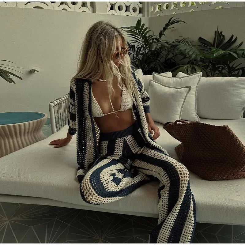 חליפת חוף סרוגהפסים- מיקונוס