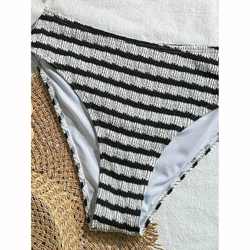 ביקיני פסים- מוניק