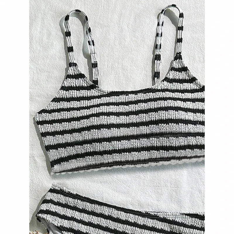 ביקיני פסים- מוניק