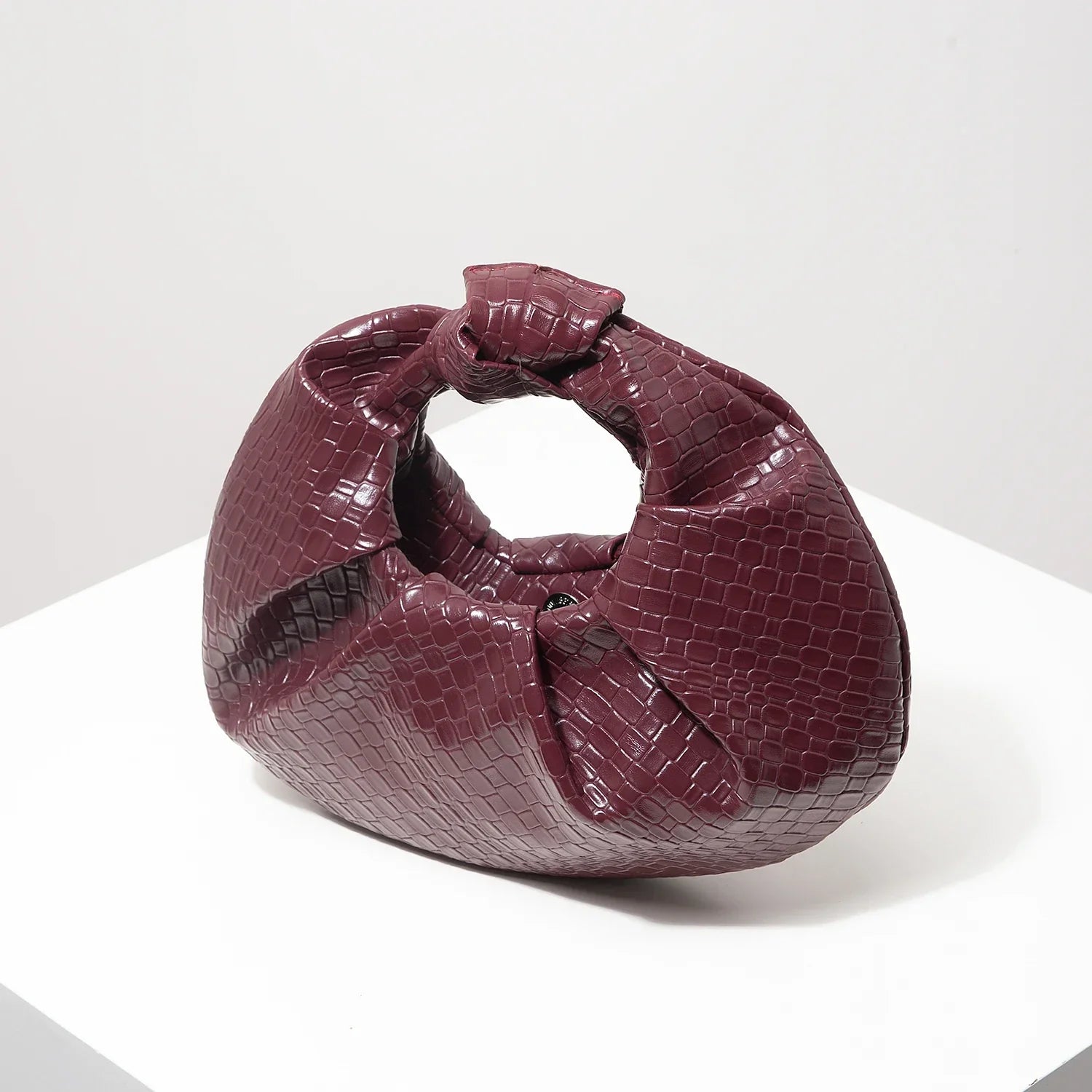 תיק יד ארוג- לין